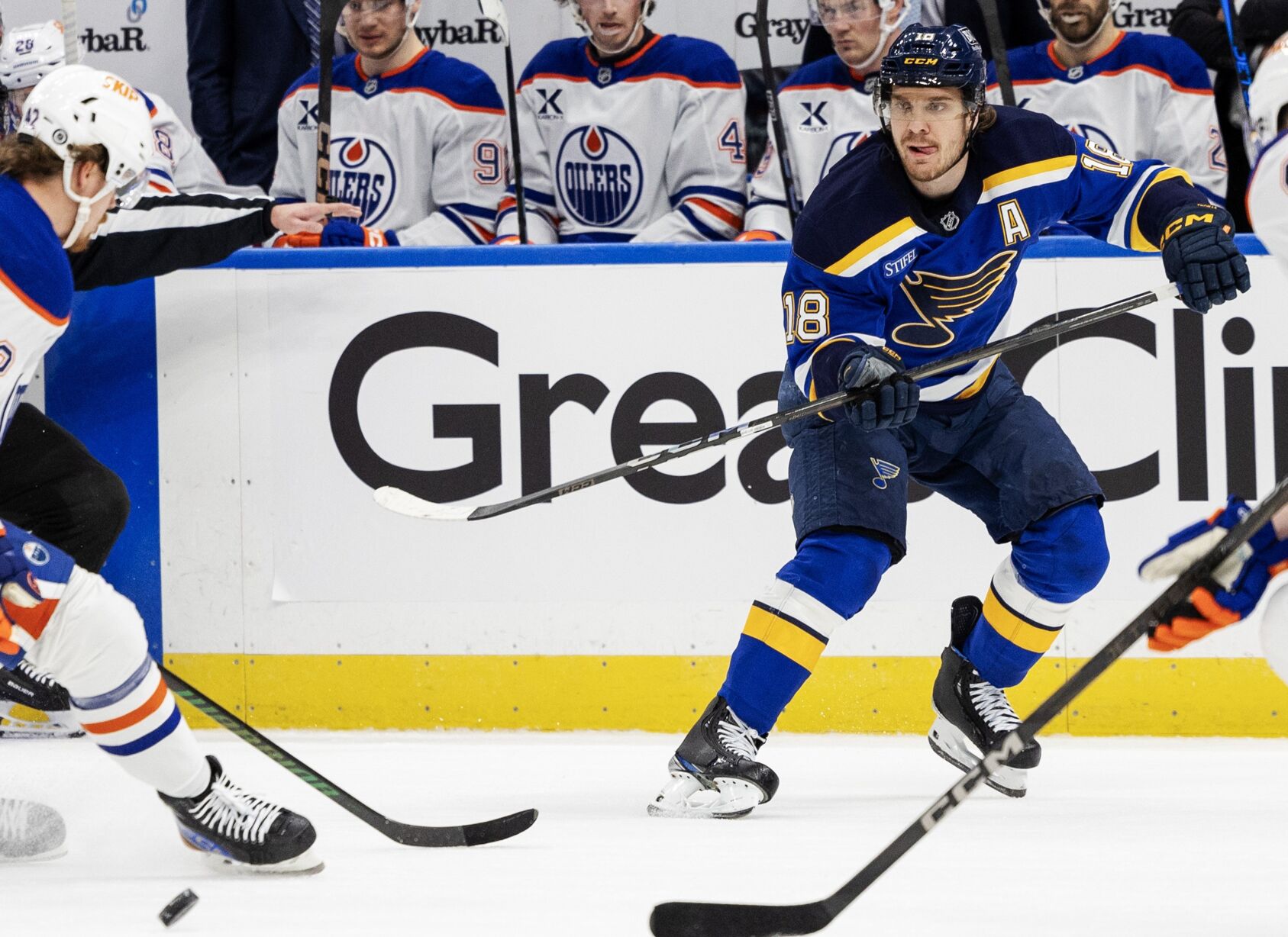 Blues take on the Oilers